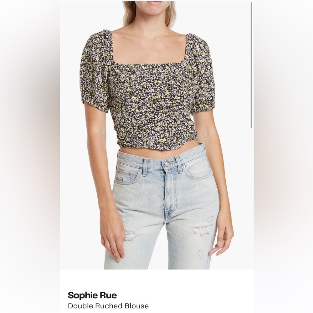 Floral Puff Sleeve Crop Top